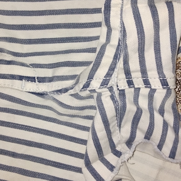 Aeropostale jean shorts with blue stripes size 11/12 used in great condition - Picture 5 of 12